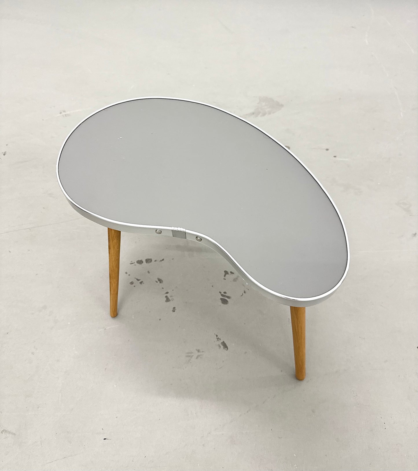 Nierentisch im Mid Century Stil - Neuwertig