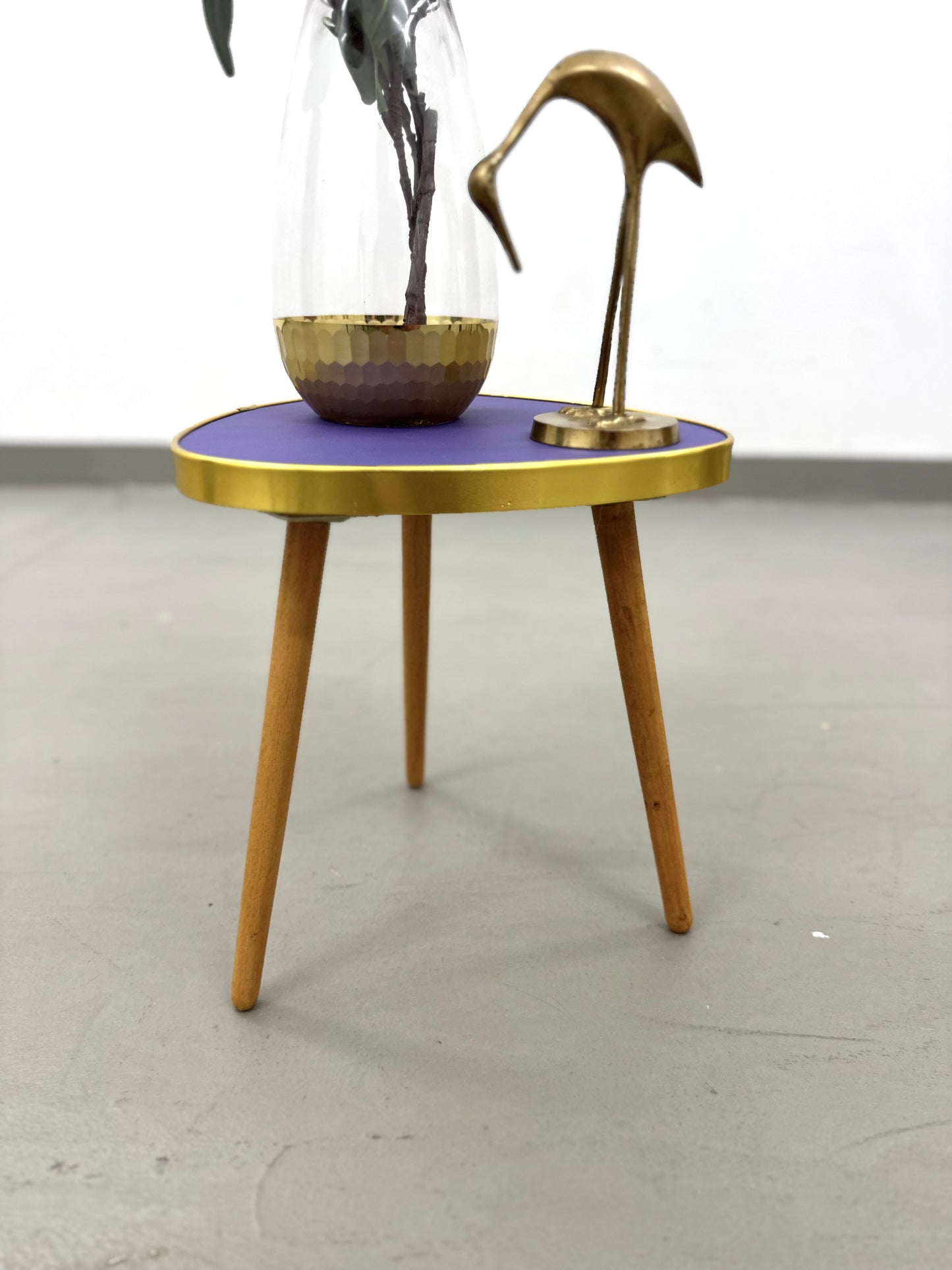 Beistelltisch/ Blumenbank im Mid Century Stil