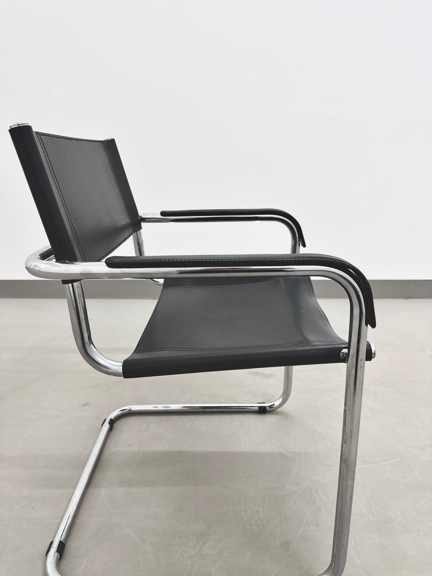 Freischwinger im Bauhaus Design