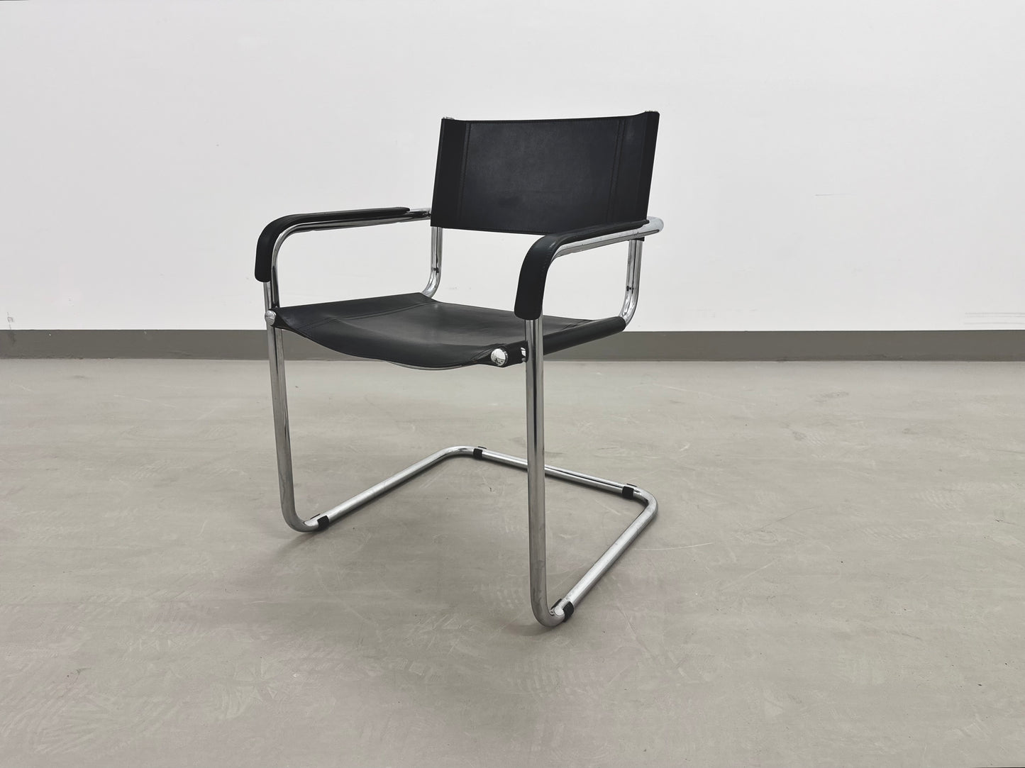 Freischwinger im Bauhaus Design