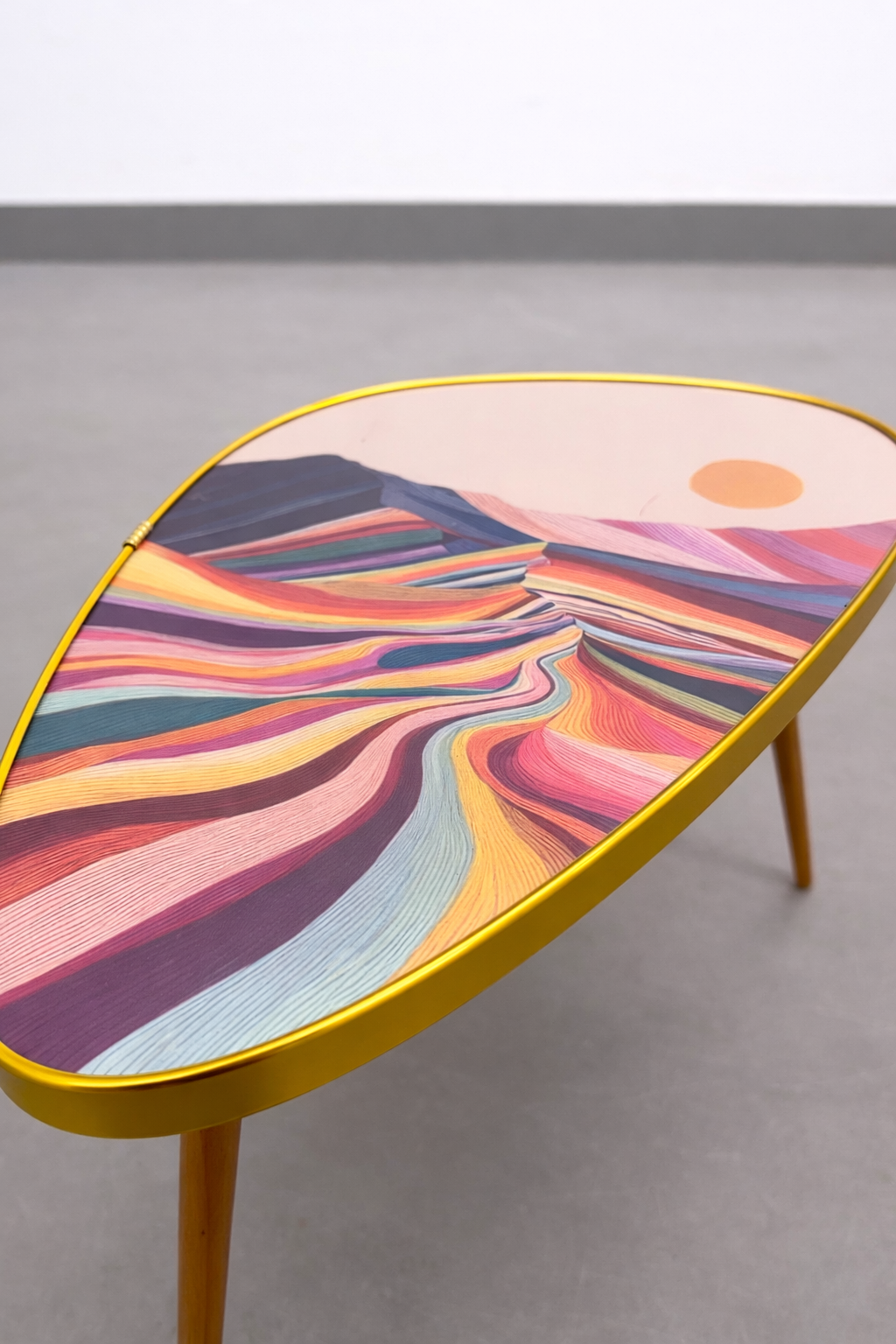 Nierentisch / Beistelltisch im Mid Century Stil