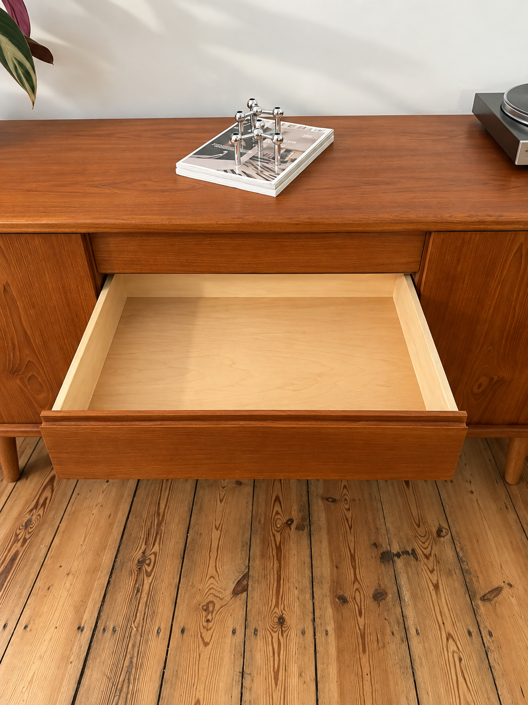 Teakholz Sideboard im Mid Century Design - Dänemark, 60er Jahre