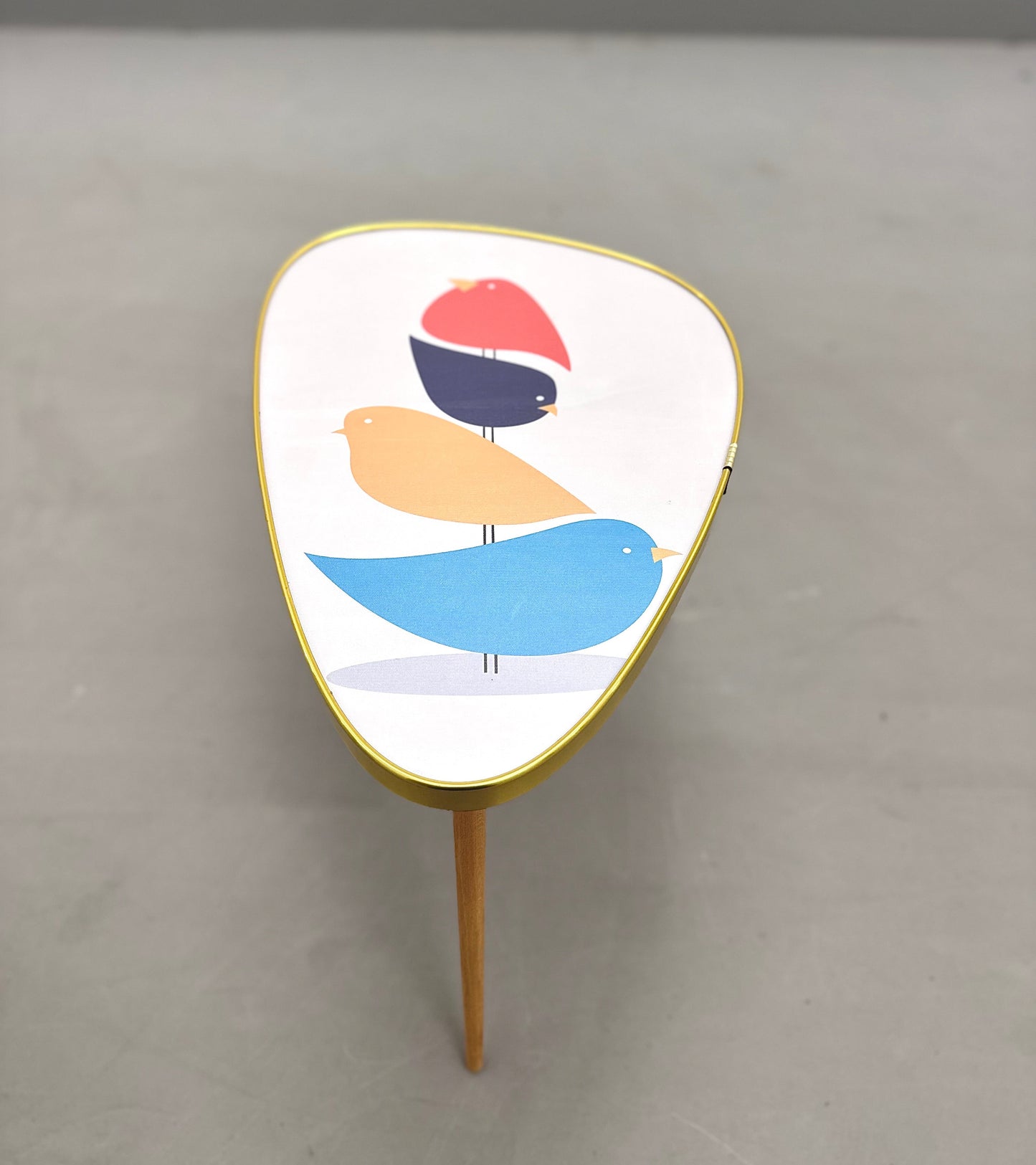 Nierentisch / Beistelltisch im Mid Century Stil