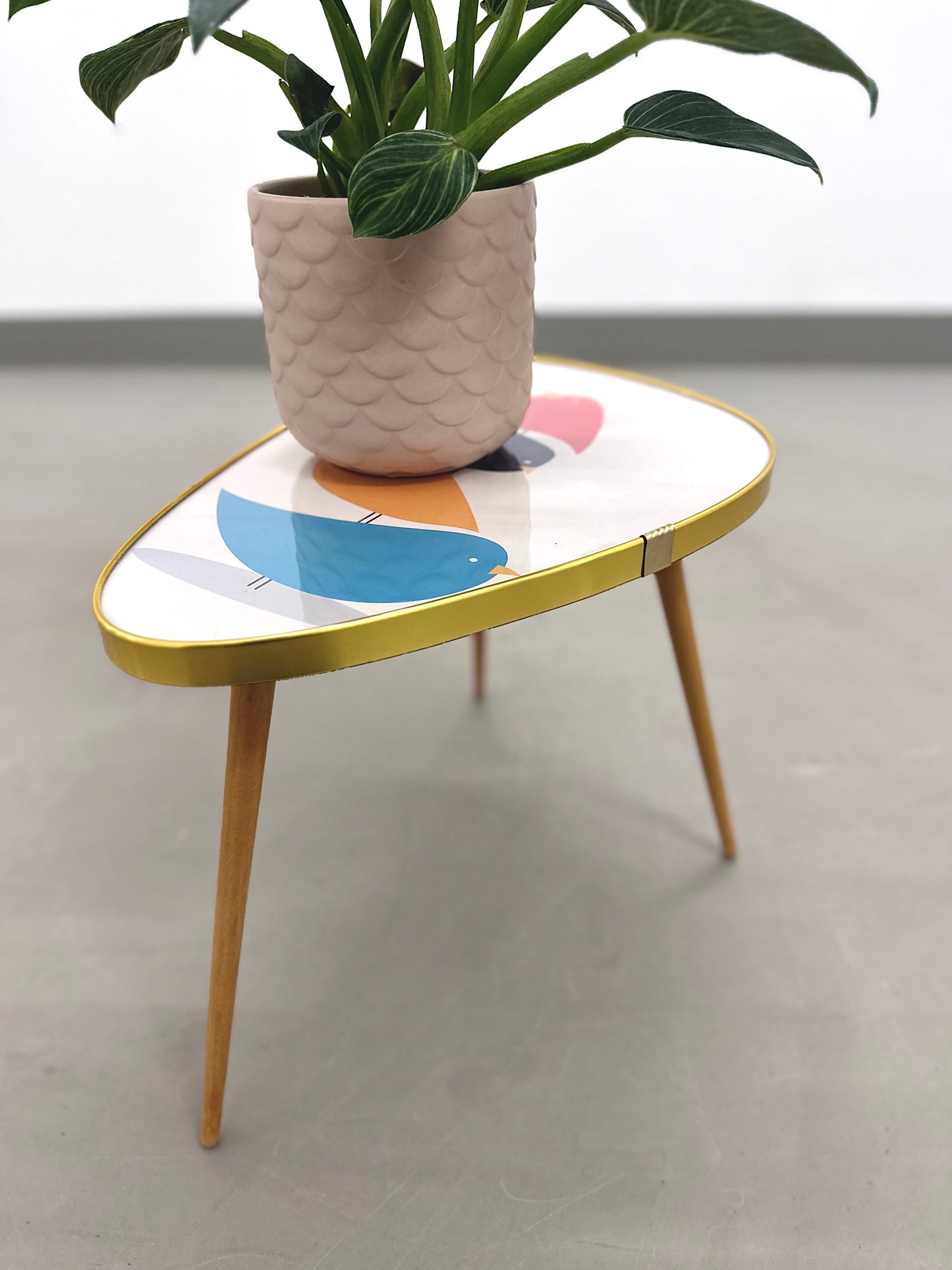 Nierentisch / Beistelltisch im Mid Century Stil